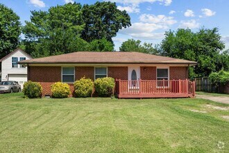 Building Photo - Fantastic 3 Bedroom Ranch home in SE Ralei...