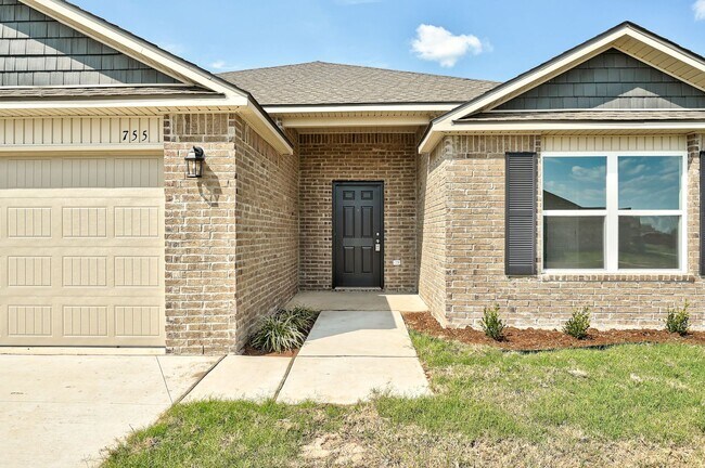 Building Photo - BRAND NEW! 4 Bed 2 Bath Home in Newcastle!
