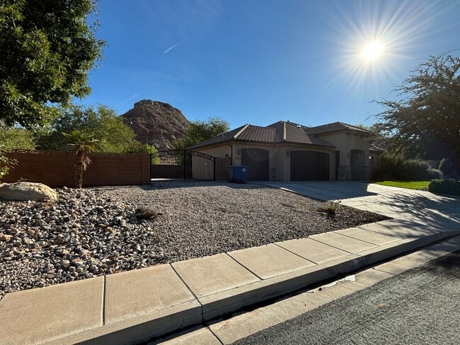 Building Photo - Beautiful Home In Cottam Fields!