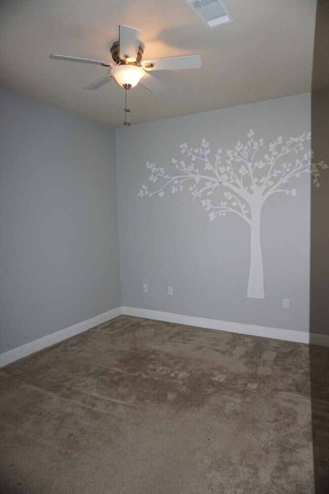 Building Photo - Crestview: 4 Bedrooms in Liberty Oaks