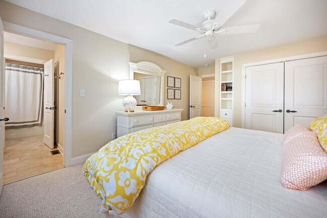 Building Photo - 221 Ocean Park Loop