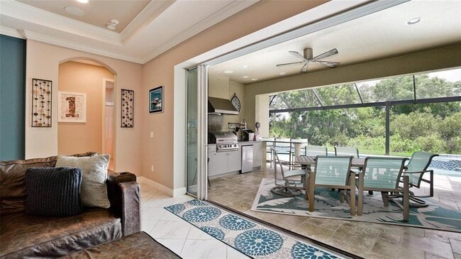 Building Photo - 5738 Hydrangea Cir