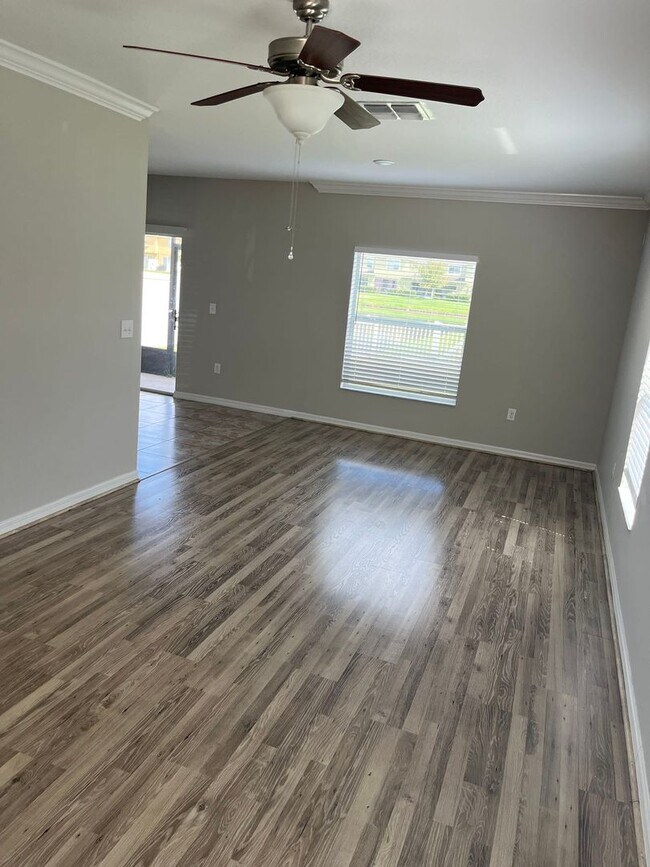 Building Photo - Lovely 3 bedroom 2 bath home in rUSKIN