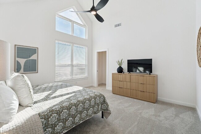 Building Photo - Fully Furnished Home in Broken Arrow