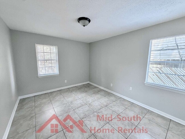 Building Photo - 1521 Abernathy Rd