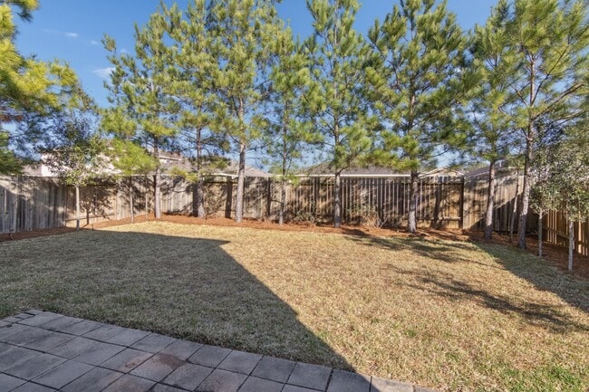 Building Photo - 20506 Freedom River Dr