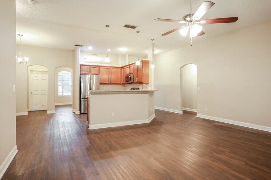 Building Photo - 299 Thornbrook Ct