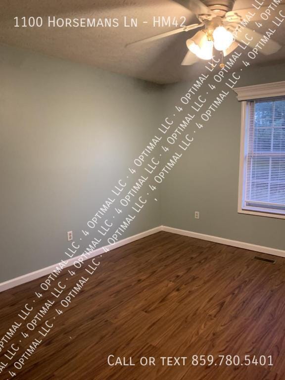 Building Photo - 1100 Horsemans Ln