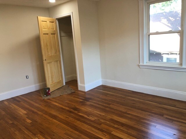 Building Photo - 12 Logan St