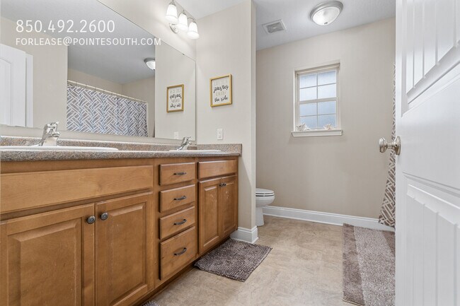 Building Photo - 12960 Westfield Loop
