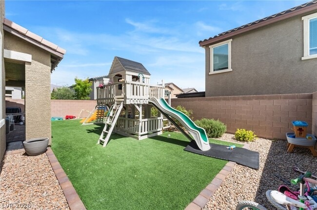 Building Photo - 7438 Ardenno St