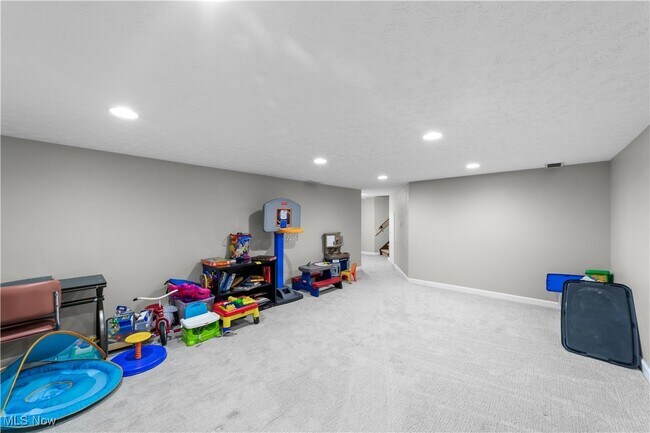 Building Photo - 26460 Hendon Rd