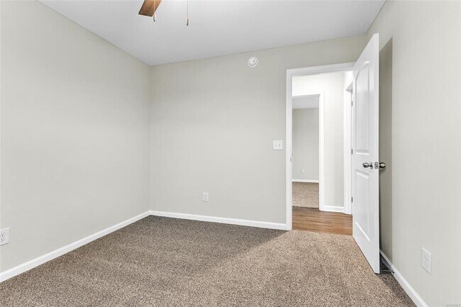 Building Photo - 1823 Landing Pl