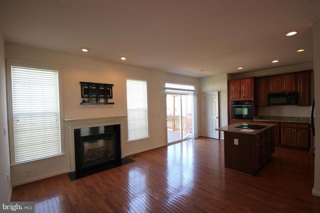 Building Photo - 15675 William Bayliss Ct