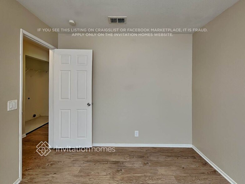 Building Photo - 39537 Silverberry Ct