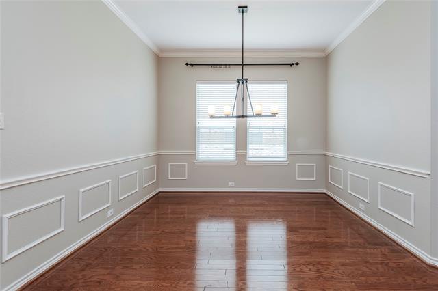 Building Photo - 8626 Davis Dr