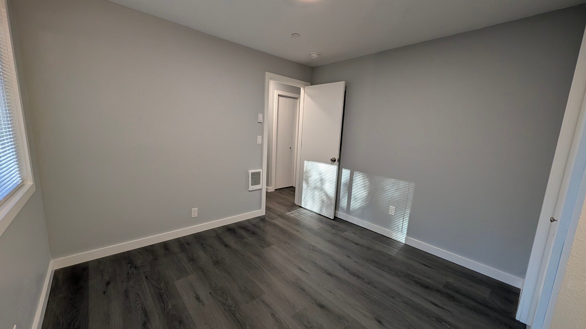 Bed B from within - 2378 E 15th Ave