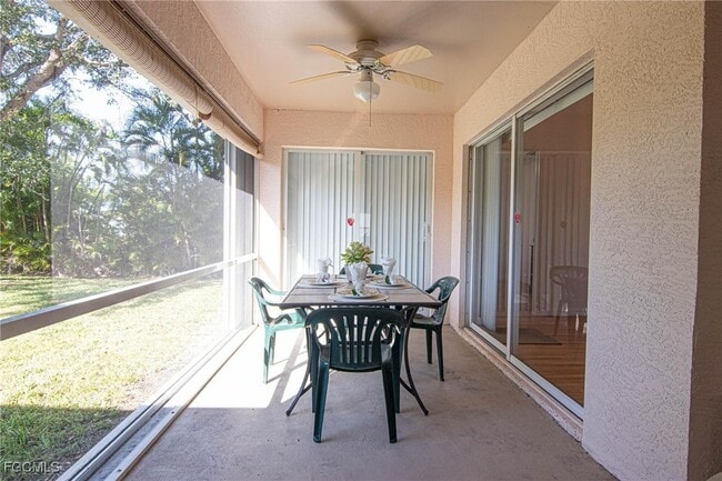 Building Photo - 3032 SW 10th Ave