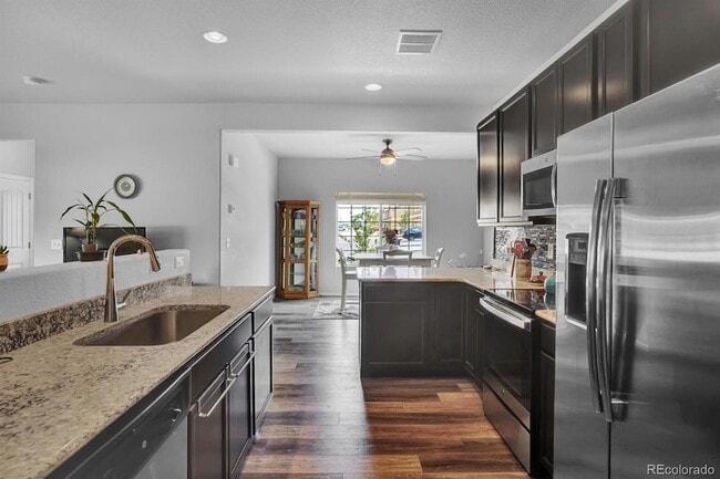 Building Photo - 7543 Red Fir Pt