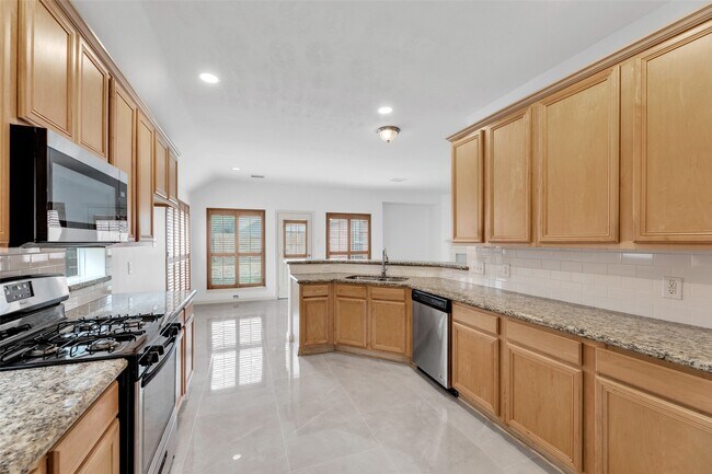 Building Photo - 24523 Rathford Ct