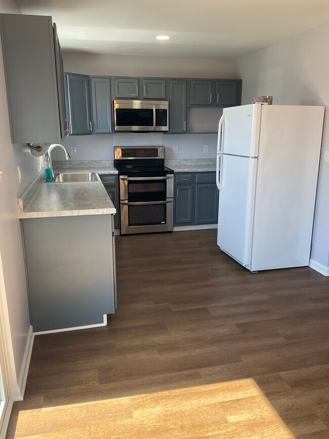 Building Photo - 631 Widener Ln