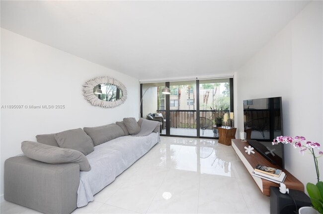 Building Photo - 10875 SW 112th Ave