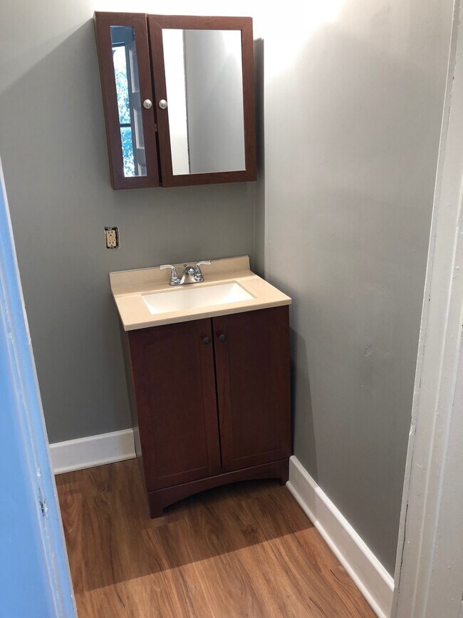 Building Photo - Downtown Apartment