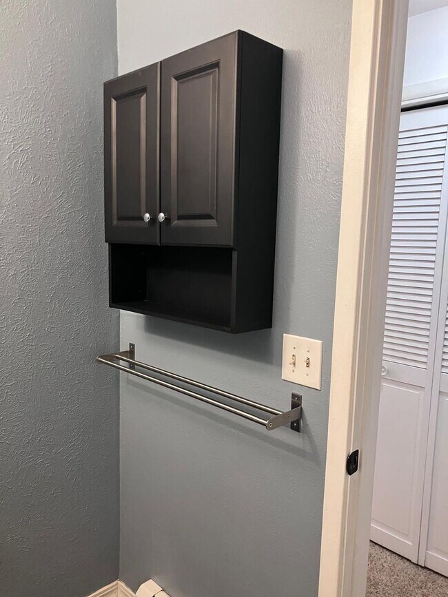 Building Photo - Fabulous 2 Bedroom 2 Bathroom Condo in Boulder!
