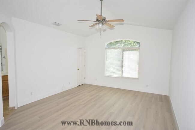 Building Photo - 1783 Cadfael St