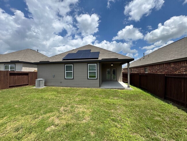 Building Photo - Stylish Single-Story Home with Solar, Mode...