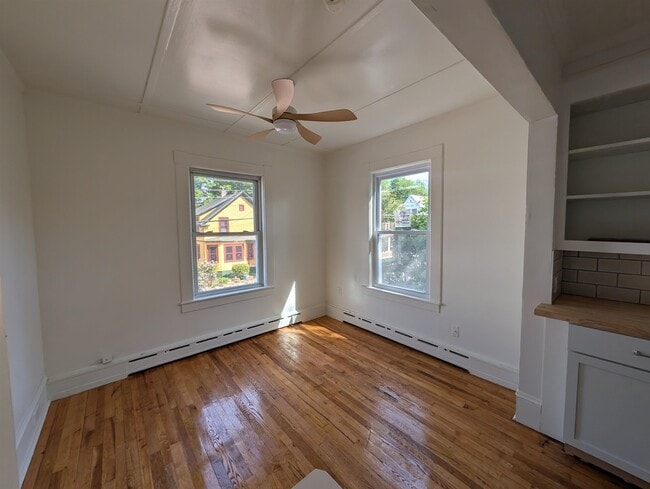 Building Photo - 180 Highland St