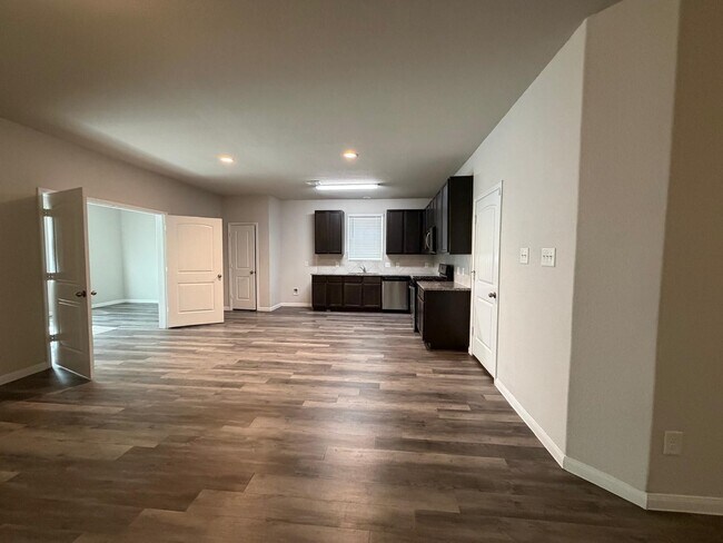 Building Photo - 25419 Grotto Falls Ln