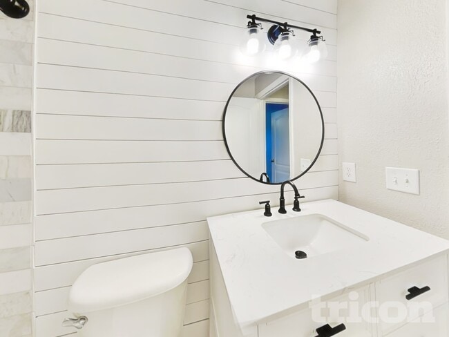 Building Photo - 6001 White Tail Loop