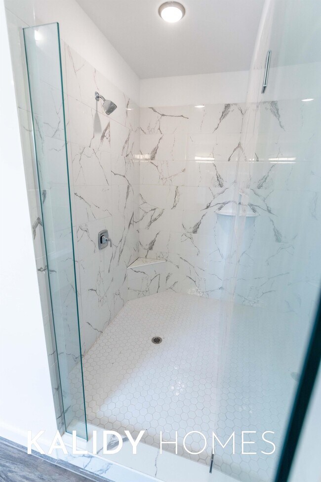 Building Photo - 1679 Kalidy Dr