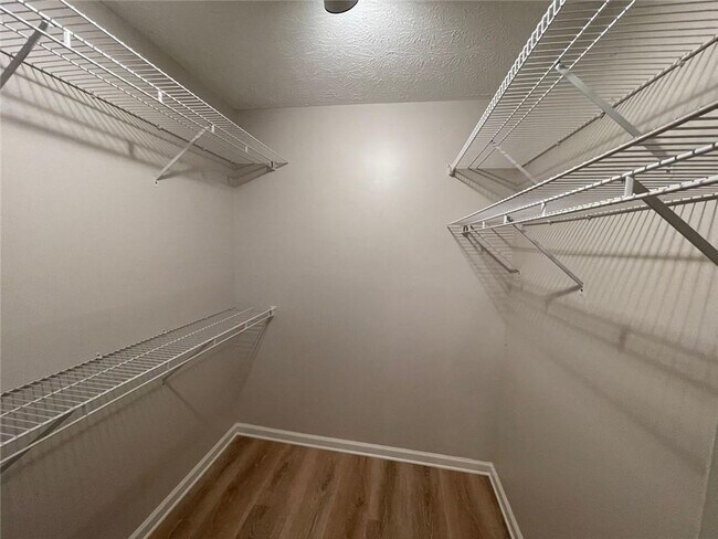 Building Photo - 1510 Wynnes Ridge Cir SE