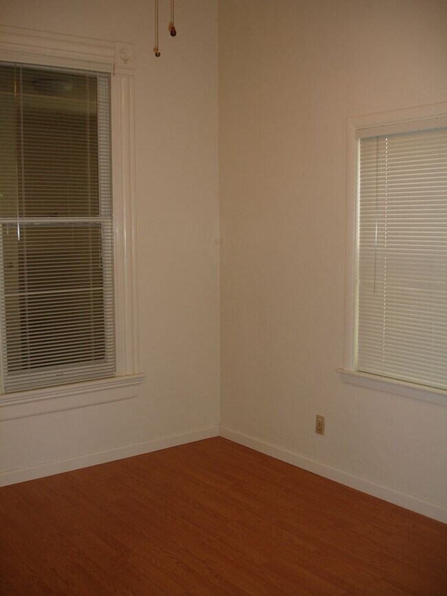 Building Photo - KSTREET