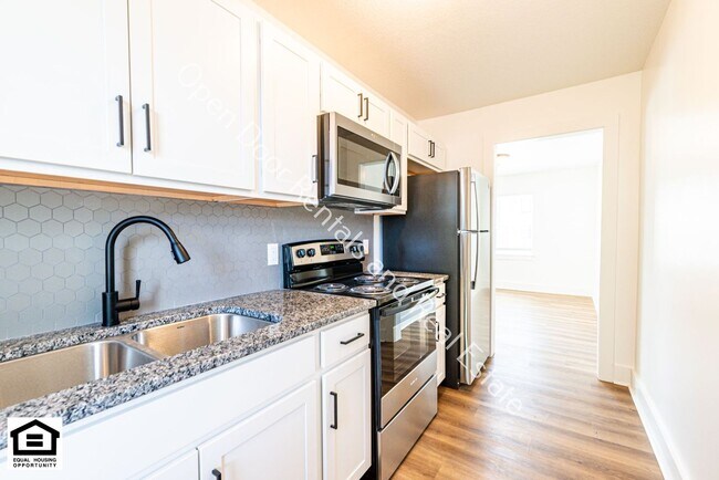 Building Photo - 1823 Griswold Dr