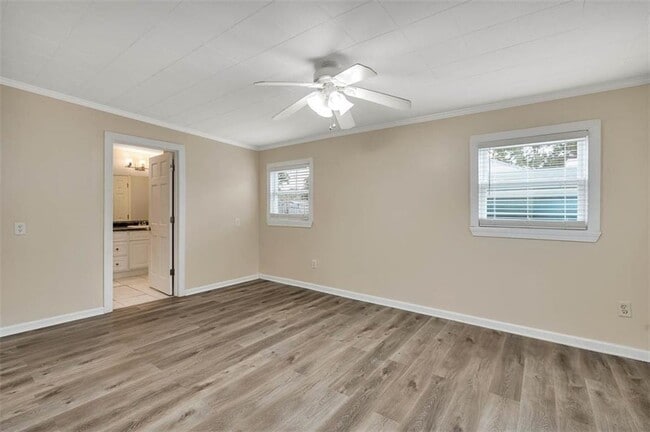 Building Photo - 2908 Mimosa Rd