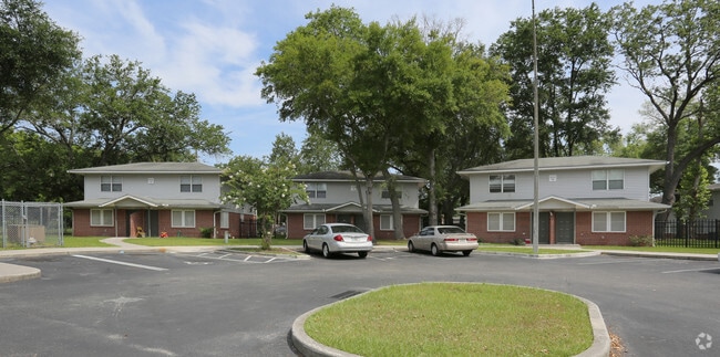 Building Photo - Blodgett Villas