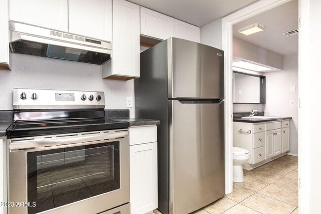 Building Photo - 4545 N 67th Ave
