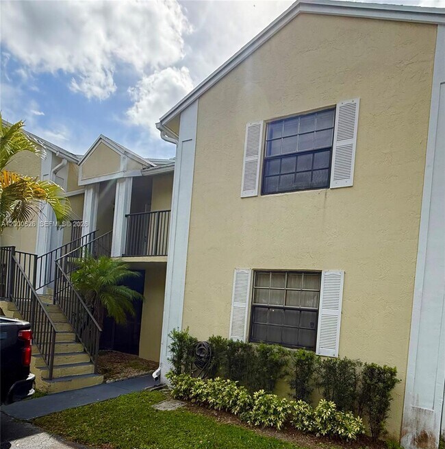 Building Photo - 802 Constitution Dr