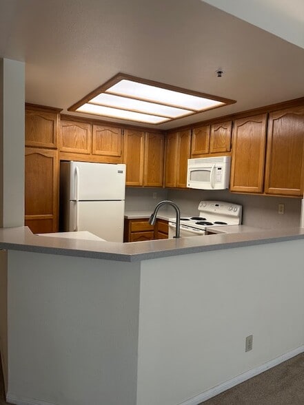 Building Photo - 5895 Friars Rd