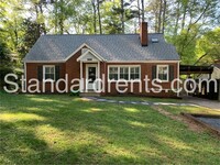 Building Photo - Ranch in Atlanta