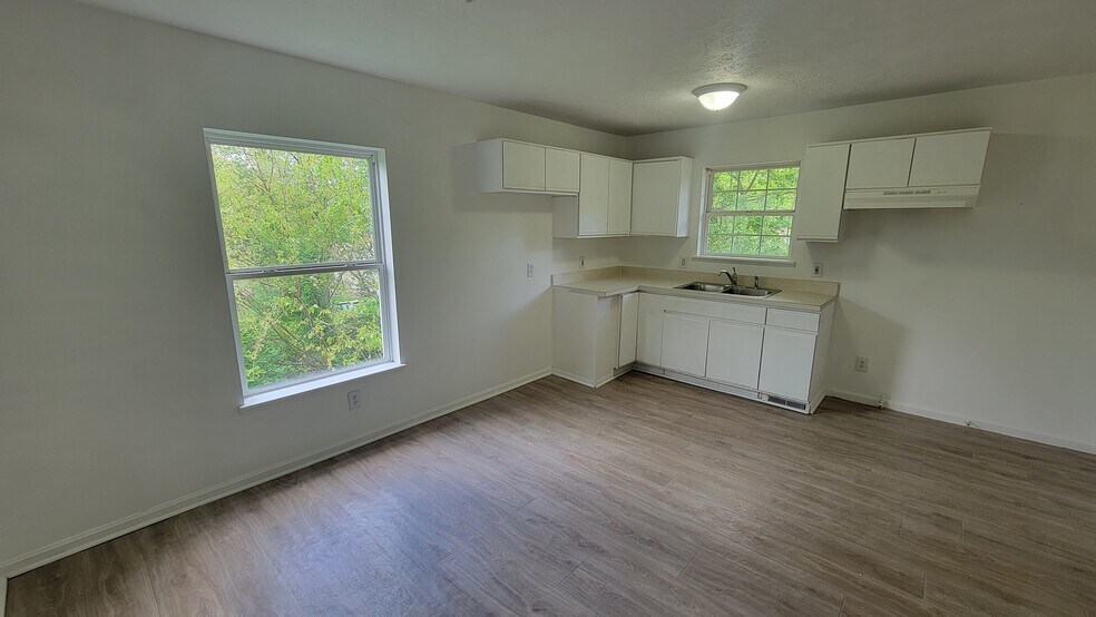 Building Photo - 2841 Pomatan Ave