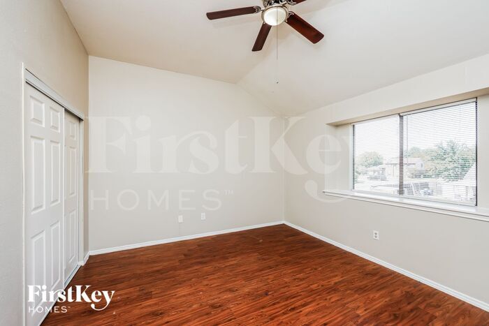 Building Photo - 7901 Tulane Dr