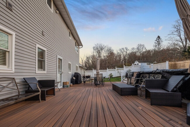 Building Photo - 119 Circle Dr