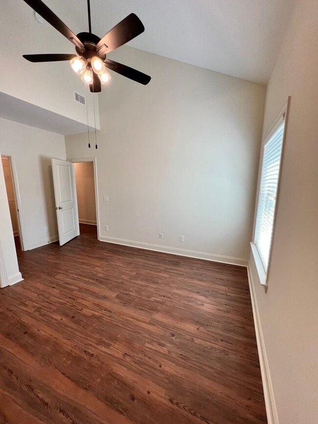 Building Photo - East Longleaf Townhome
