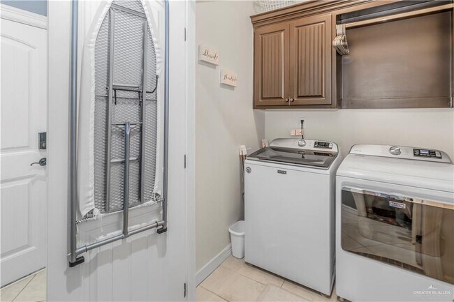 Building Photo - 25 Nickel Dr