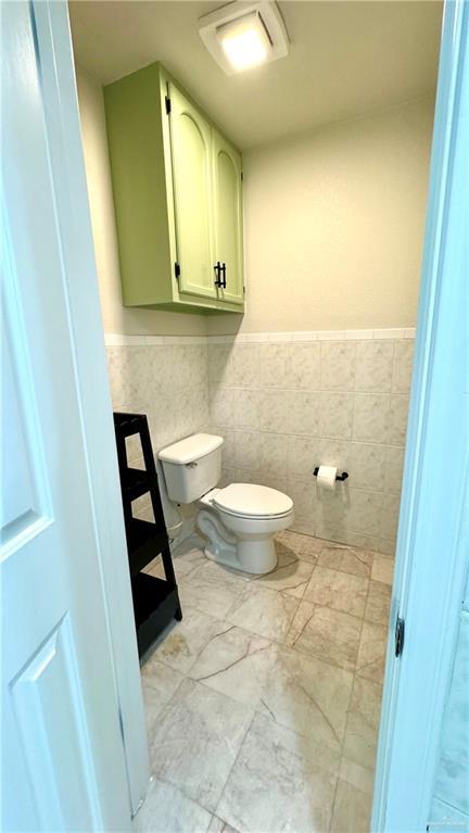 Building Photo - 809 Colorado Ct