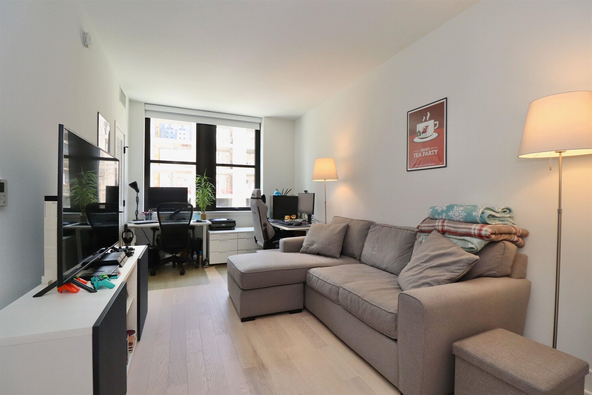 Building Photo - 10 Provost St